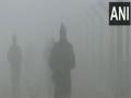 BSF soldiers stand tall at Attari-Wagah border amid dense fog and low visibility - Hindi News | BSF soldiers stand tall at Attari-Wagah border amid dense fog and low visibility | Latest national News at Lokmattimes.com