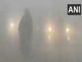 Dense layer of Fog , low visibility engulf North India - Hindi News | Dense layer of Fog , low visibility engulf North India | Latest national News at Lokmattimes.com