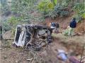 4 dead, 4 injured after vehicle falls into deep ditch in Chhattisgarh's Kabirdham - Hindi News | 4 dead, 4 injured after vehicle falls into deep ditch in Chhattisgarh's Kabirdham | Latest national News at Lokmattimes.com