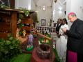 President Murmu visits Sacred Heart Cathedral in Delhi, offers prayers ahead of Christmas - Hindi News | President Murmu visits Sacred Heart Cathedral in Delhi, offers prayers ahead of Christmas | Latest national News at Lokmattimes.com