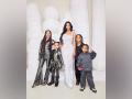 Kim Kardashian poses for quirky snaps with kids, check out pics - Hindi News | Kim Kardashian poses for quirky snaps with kids, check out pics | Latest entertainment News at Lokmattimes.com