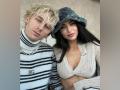 Megan Fox says she's "seeking a girlfriend," fiance Machine Gun Kelly responds - Hindi News | Megan Fox says she's "seeking a girlfriend," fiance Machine Gun Kelly responds | Latest entertainment News at Lokmattimes.com