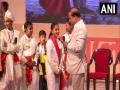Assam CM Himanta Biswa Sarma interacts with students of Balmiki school in Guwahati - Hindi News | Assam CM Himanta Biswa Sarma interacts with students of Balmiki school in Guwahati | Latest national News at Lokmattimes.com