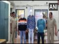 Lady sub inspector chased, threatened by armed miscreants while returning from night duty in Bhubaneswar, three held - Hindi News | Lady sub inspector chased, threatened by armed miscreants while returning from night duty in Bhubaneswar, three held | Latest national News at Lokmattimes.com