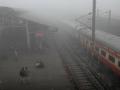 Uttar Pradesh: Trains delayed 6-7 hours due to fog, several cancelled - Hindi News | Uttar Pradesh: Trains delayed 6-7 hours due to fog, several cancelled | Latest national News at Lokmattimes.com