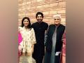 Zoya Akhtar wishes father Javed Akhtar on his birthday, shares throwback pic - Hindi News | Zoya Akhtar wishes father Javed Akhtar on his birthday, shares throwback pic | Latest entertainment News at Lokmattimes.com