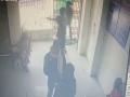 Two police women fend off armed robbers in Bihar's Hajipur, foil bank robbery - Hindi News | Two police women fend off armed robbers in Bihar's Hajipur, foil bank robbery | Latest national News at Lokmattimes.com