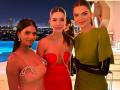 Suhana Khan, Shanya Kapoor meet Kendall Jenner in Dubai - Hindi News | Suhana Khan, Shanya Kapoor meet Kendall Jenner in Dubai | Latest entertainment News at Lokmattimes.com