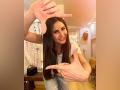 Katrina Kaif urges people to not give out spoilers of SRK's 'Pathaan' - Hindi News | Katrina Kaif urges people to not give out spoilers of SRK's 'Pathaan' | Latest entertainment News at Lokmattimes.com