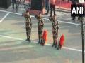 Republic Day: Four-legged BSF soldiers participate in Beating Retreat ceremony at Attari-Wagah border - Hindi News | Republic Day: Four-legged BSF soldiers participate in Beating Retreat ceremony at Attari-Wagah border | Latest national News at Lokmattimes.com