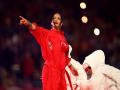 Rihanna pregnant with second child, flaunts baby bump during Super Bowl halftime performance - Hindi News | Rihanna pregnant with second child, flaunts baby bump during Super Bowl halftime performance | Latest entertainment News at Lokmattimes.com