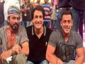 SRK, Salman's picture with Shiamak Davar goes viral, ace choreographer calls Khans "legends" - Hindi News | SRK, Salman's picture with Shiamak Davar goes viral, ace choreographer calls Khans "legends" | Latest entertainment News at Lokmattimes.com