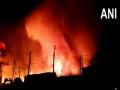 Massive fire breaks out at Chowk Bazaar in Assam's Jorhat, over 100 shops gutted - Hindi News | Massive fire breaks out at Chowk Bazaar in Assam's Jorhat, over 100 shops gutted | Latest national News at Lokmattimes.com