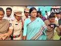 Telangana Police detains YSRTP chief for making derogatory remarks against Mahabubabad MLA, BRS protest - Hindi News | Telangana Police detains YSRTP chief for making derogatory remarks against Mahabubabad MLA, BRS protest | Latest politics News at Lokmattimes.com