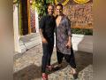 Shikhar Dhawan strikes a stylish pose with Akshay Kumar - Hindi News | Shikhar Dhawan strikes a stylish pose with Akshay Kumar | Latest entertainment News at Lokmattimes.com