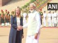 PM Modi welcomes Italian PM Giorgia Meloni to India - Hindi News | PM Modi welcomes Italian PM Giorgia Meloni to India | Latest international News at Lokmattimes.com