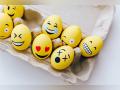 People use emojis to hide, as well as show, their feelings, says study - Hindi News | People use emojis to hide, as well as show, their feelings, says study | Latest lifestyle News at Lokmattimes.com