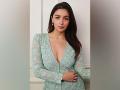 Picture of Alia Bhatt from 'Rocky Aur Rani Ki Prem Kahani' shoot in Kashmir goes viral - Hindi News | Picture of Alia Bhatt from 'Rocky Aur Rani Ki Prem Kahani' shoot in Kashmir goes viral | Latest entertainment News at Lokmattimes.com