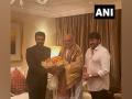Ram Charan, Chiranjeevi meet Amit Shah in New Delhi after 'RRR' Oscar win - Hindi News | Ram Charan, Chiranjeevi meet Amit Shah in New Delhi after 'RRR' Oscar win | Latest entertainment News at Lokmattimes.com