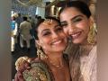 Sonam Kapoor showers wishes on Rani Mukerji on birthday - Hindi News | Sonam Kapoor showers wishes on Rani Mukerji on birthday | Latest entertainment News at Lokmattimes.com