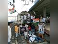 MP: Youth Congress workers stop train in protest against Rahul Gandhi's disqualification from Lok Sabha - Hindi News | MP: Youth Congress workers stop train in protest against Rahul Gandhi's disqualification from Lok Sabha | Latest national News at Lokmattimes.com