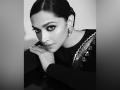 Deepika Padukone slays black saree look, check out pics - Hindi News | Deepika Padukone slays black saree look, check out pics | Latest entertainment News at Lokmattimes.com