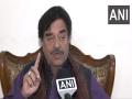 Rahul Gandhi's disqualification will help Opposition get advantage of 100 plus seats: TMC's Shatrughan Sinha - Hindi News | Rahul Gandhi's disqualification will help Opposition get advantage of 100 plus seats: TMC's Shatrughan Sinha | Latest national News at Lokmattimes.com