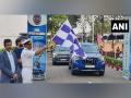 Navy's car expedition covering 'entire coastline' reaches Visakhapatnam - Hindi News | Navy's car expedition covering 'entire coastline' reaches Visakhapatnam | Latest national News at Lokmattimes.com