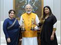 PM Modi meets Oscar winners 'The Elephant Whisperers' producer Guneet Monga, director Kartiki Gonsalves - Hindi News | PM Modi meets Oscar winners 'The Elephant Whisperers' producer Guneet Monga, director Kartiki Gonsalves | Latest entertainment News at Lokmattimes.com