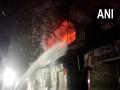 Kanpur market fire: Dousing operations continue, no casualties reported - Hindi News | Kanpur market fire: Dousing operations continue, no casualties reported | Latest national News at Lokmattimes.com