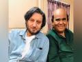 Anupam Kher to celebrate best friend Satish Kaushik's birthday with 'music, love and laughter' - Hindi News | Anupam Kher to celebrate best friend Satish Kaushik's birthday with 'music, love and laughter' | Latest entertainment News at Lokmattimes.com