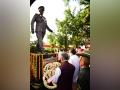 Uttarakhand CM Pushkar Dhami inaugurates statue, memorial site of CDS Bipin Rawat - Hindi News | Uttarakhand CM Pushkar Dhami inaugurates statue, memorial site of CDS Bipin Rawat | Latest national News at Lokmattimes.com