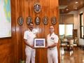 Joint Commander of French forces deployed in Indian Ocean visits Western Naval Command HQ in Mumbai - Hindi News | Joint Commander of French forces deployed in Indian Ocean visits Western Naval Command HQ in Mumbai | Latest international News at Lokmattimes.com