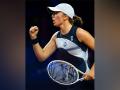 Iga Swiatek defeats China's Zheng Qinwen, enters Stuttgart Open quarter-finals - Hindi News | Iga Swiatek defeats China's Zheng Qinwen, enters Stuttgart Open quarter-finals | Latest tennis News at Lokmattimes.com