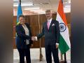 Jaishankar meets CARICOM's Secretary-General in Guyana - Hindi News | Jaishankar meets CARICOM's Secretary-General in Guyana | Latest international News at Lokmattimes.com