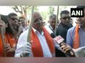 Gujarat CM Bhupendra Patel participates in cleanliness drive in Rajkot - Hindi News | Gujarat CM Bhupendra Patel participates in cleanliness drive in Rajkot | Latest national News at Lokmattimes.com