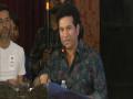 "Was ready to hug Gilchrist...": Sachin Tendulkar reveals funny anecdote about his 'Desert Storm' innings in Sharjah - Hindi News | "Was ready to hug Gilchrist...": Sachin Tendulkar reveals funny anecdote about his 'Desert Storm' innings in Sharjah | Latest cricket News at Lokmattimes.com