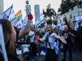 Tens of thousands of Israelis rally against judicial reform plan - Hindi News | Tens of thousands of Israelis rally against judicial reform plan | Latest international News at Lokmattimes.com
