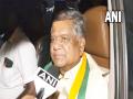"Siddaramaiah's comment was on CM Bommai not all Lingayat CMs...": Jagadish Shetter - Hindi News | "Siddaramaiah's comment was on CM Bommai not all Lingayat CMs...": Jagadish Shetter | Latest national News at Lokmattimes.com