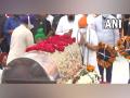 PM Modi pays last respect to former Punjab CM Parkash Singh Badal in Chandigarh - Hindi News | PM Modi pays last respect to former Punjab CM Parkash Singh Badal in Chandigarh | Latest national News at Lokmattimes.com