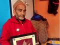 Blood Man of Kashmir: A selfless journey of donating 182 pints of blood - Hindi News | Blood Man of Kashmir: A selfless journey of donating 182 pints of blood | Latest national News at Lokmattimes.com