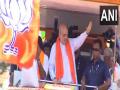 Karnataka Assembly polls: Amit Shah holds roadshow in Tumkuru - Hindi News | Karnataka Assembly polls: Amit Shah holds roadshow in Tumkuru | Latest politics News at Lokmattimes.com