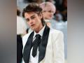 Met Gala 2023: Kristen Stewart sports choppy short hair with twist in traditional Chanel suit - Hindi News | Met Gala 2023: Kristen Stewart sports choppy short hair with twist in traditional Chanel suit | Latest entertainment News at Lokmattimes.com