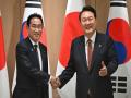 Shuttle diplomacy resumes: South Korea, Japan seek to deepen cooperation - Hindi News | Shuttle diplomacy resumes: South Korea, Japan seek to deepen cooperation | Latest international News at Lokmattimes.com
