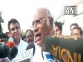 "Will implement all five promises": Kharge after Congress victory in Karnataka - Hindi News | "Will implement all five promises": Kharge after Congress victory in Karnataka | Latest politics News at Lokmattimes.com