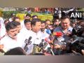 Karnataka CM decision: Will have new cabinet in next 48-72 hours: Randeep Surjewala - Hindi News | Karnataka CM decision: Will have new cabinet in next 48-72 hours: Randeep Surjewala | Latest national News at Lokmattimes.com