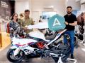 Advantage Club #JackpotJunction Winner takes home a BMW Bike - Hindi News | Advantage Club #JackpotJunction Winner takes home a BMW Bike | Latest business News at Lokmattimes.com