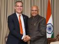 US Ambassador to India Eric Garcetti meets Maharashtra Governor Ramesh Bais - Hindi News | US Ambassador to India Eric Garcetti meets Maharashtra Governor Ramesh Bais | Latest international News at Lokmattimes.com