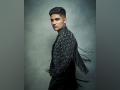 Shubman Gill aces 'Ek Pal Ka Jeena' hook step of Hrithik Roshan in Spider-Man style - Hindi News | Shubman Gill aces 'Ek Pal Ka Jeena' hook step of Hrithik Roshan in Spider-Man style | Latest entertainment News at Lokmattimes.com