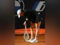 Iga Swiatek provides update after suffering thigh injury in Italian Open QFs - Hindi News | Iga Swiatek provides update after suffering thigh injury in Italian Open QFs | Latest tennis News at Lokmattimes.com